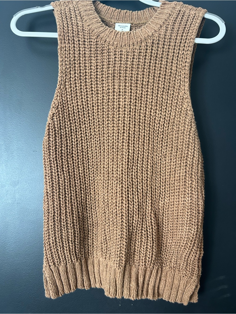 Abercrombie & Fitch Sleeveless Crewneck Sweater Vest - Camel Brown